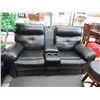 Image 1 : NEW - Power reclining loveseat with console center