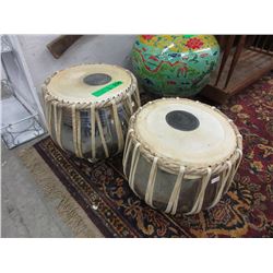 2 Hide top metal drums