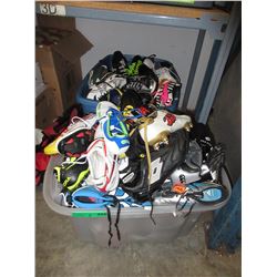 2 Totes of new single cleat runners - no pairs