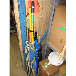 10 Used umbrellas