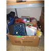 Image 1 : 2 Boxes of assorted merchandise