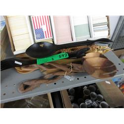8 New carved wood decorations
