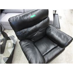 NEW - Electric power reclining chair