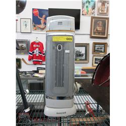 Oscillating fan heater - used