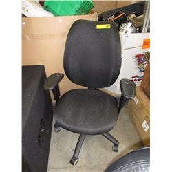 Hydraulic office chair - used