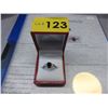 Image 2 : Garnet Cocktail Ring Set With 2 Shoulder Diamonds
