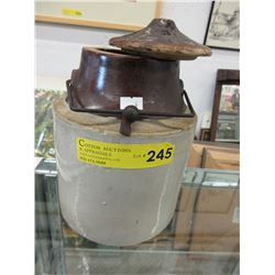 Vintage 2 Tone half gallon lidded crock