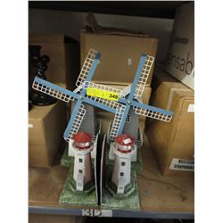 5 Pairs of nautical themed decorations