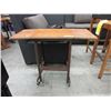 Image 2 : Small vintage adjustable height table
