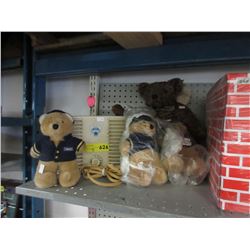 Vintage Bakelite radio & 4 teddy bears
