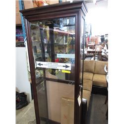 New display cabinet with keys