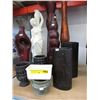 Image 1 : 12 Assorted  vases & figurines