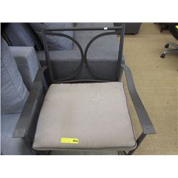 4 Used patio chairs