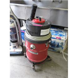 Commercial quality shop vac - no hose