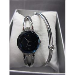 New - Ladies Silver Tone Watch set with Diamond