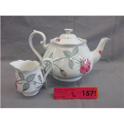 Royal Albert teapot & creamer
