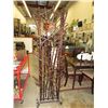 Image 1 : Rolling bamboo decoration
