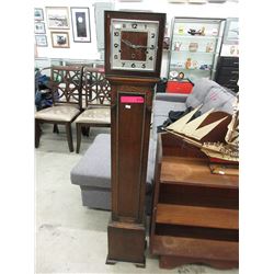 Floor standing grandmother clock
