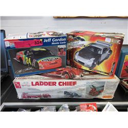 3 Vehicle model kits