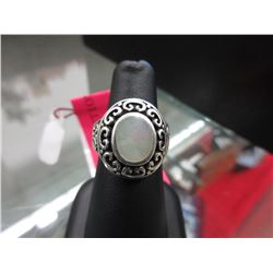 .925 Silver & Mother of Pearl ring