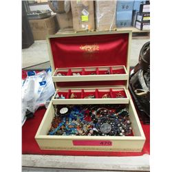 Vintage leatherette jewelry box & contents.