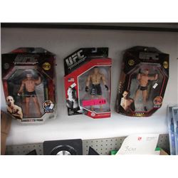 3 UFC figurines