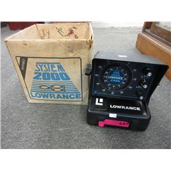 Lowrance System 2000 fish finder