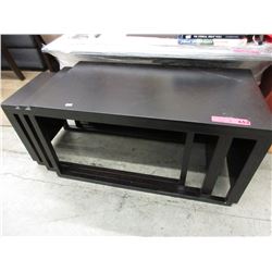 Modern nesting tables