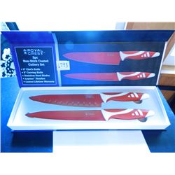 Royal Crest Two Piece Non-Stick Coated Cutlery Set, NEW IN BOX, 8  Chef's Knife & 8  Carver
