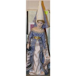 GUENEVERE-CAMELOT COMES WITH COA