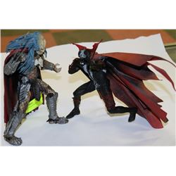 PREDATOR ELDER & SPAWN SPIKE FIGURINES