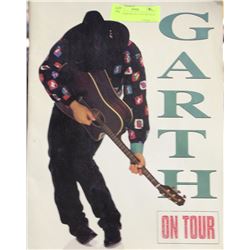GARTH BROOKS ON TOUR PROGRAM 1992