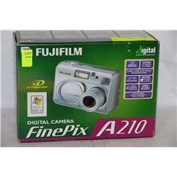 FINEPIX  A210 DIGITAL CAMERA IN BOX