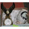 Image 1 : FLAT WITH EAGLE STEIN AND EAGLE CLOCK