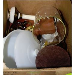 BOX OF DISHWARE