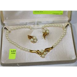 VINTAGE VENDOME WHITE PEARL NECKLACE