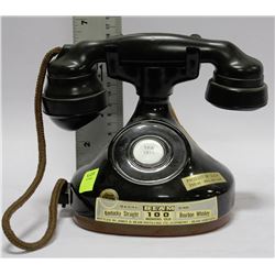 1928 FRENCH PHONE DECANTER