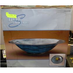 ART GLASS CENTER BOWL
