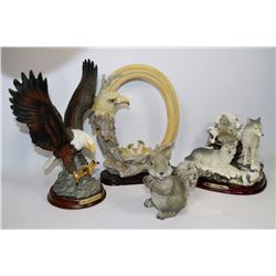 FLAT OF 3 STATUES INCLUDING EAGLE FROM NATELIA