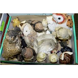 FLAT OF OWL COLLECTIBLES INCLUDING CRYSTAL EAGLE &