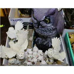 FLAT OF OWL COLLECTIBLES INCLUDING TALKING HOOTING