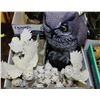 Image 1 : FLAT OF OWL COLLECTIBLES INCLUDING TALKING HOOTING