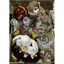 FLAT OF OWL COLLECTIBLES INCLUDING CERAMIC SILVER