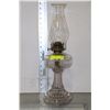 Image 1 : ANTIQUE OIL LAMP