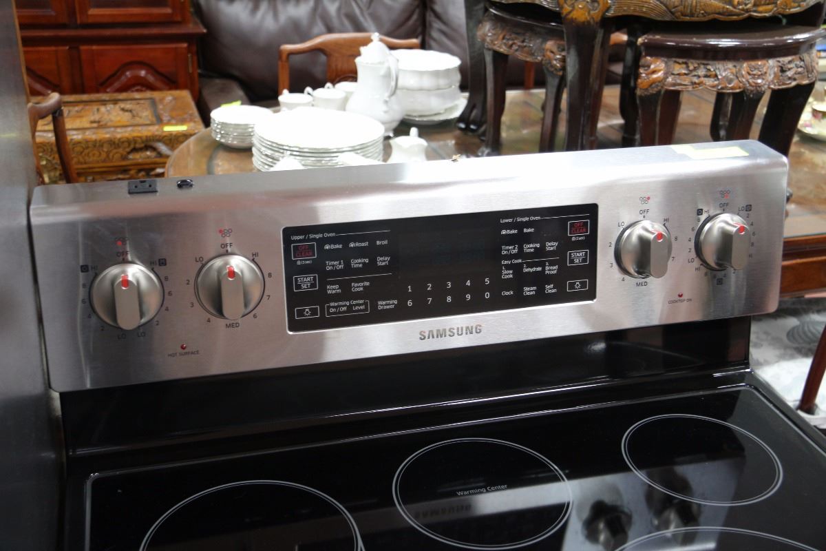 SAMSUNG STOVE SELF CLEANING,STEAM CLEAN,GLASS TOP