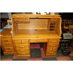 OAK FINISHED ROLL TOP DESK WITH KEYS