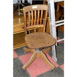 ESTATE OAK OFFICE CHAIR ON WHEELS