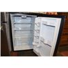 Image 2 : BLACK & BRUSHED NICKEL DANBY DESIGNER BAR FRIDGE