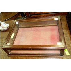 ESTATE WOOD VINTAGE TABLETOP DISPLAY CABINET
