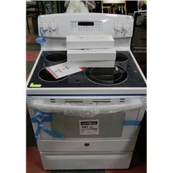 WHITE GE CERAMIC TOP CONVECTION OVEN